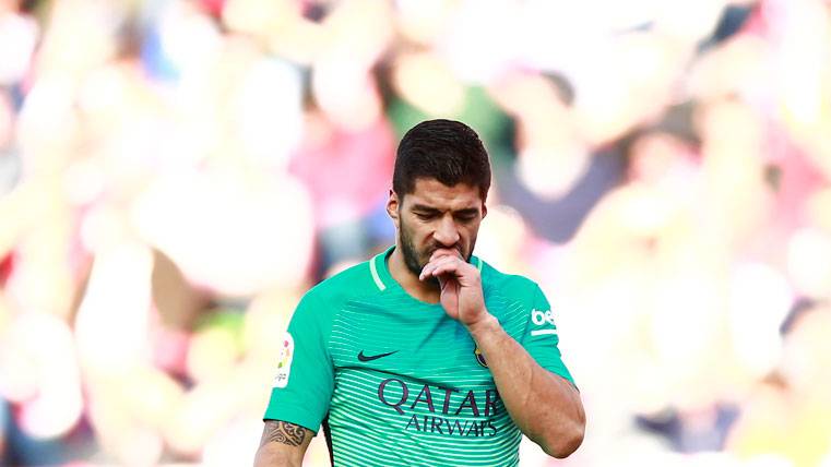 Luis Suárez, durante el partido del domingo en el Calderón