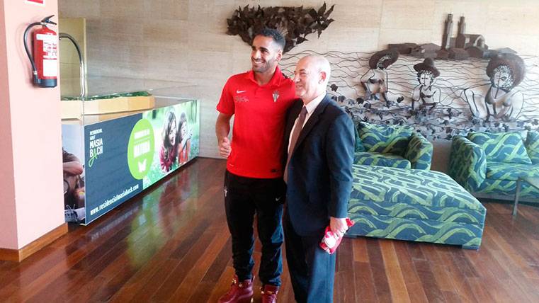 Douglas Pereira, in the hotel to his arrival to Barcelona