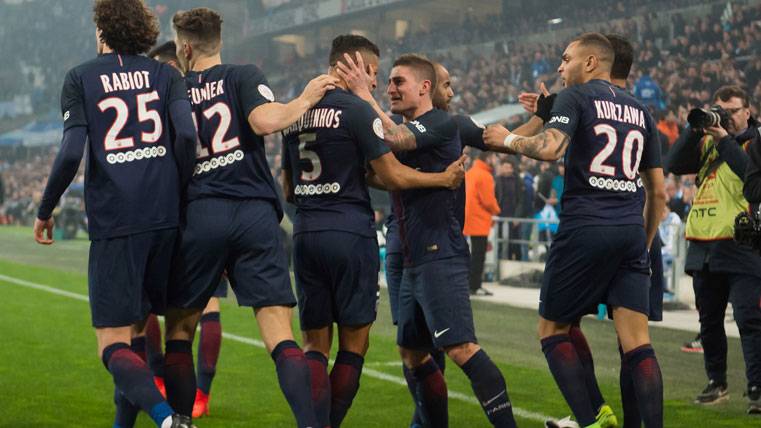 El Paris Saint-Germain, celebrando un gol en un partido de Ligue 1