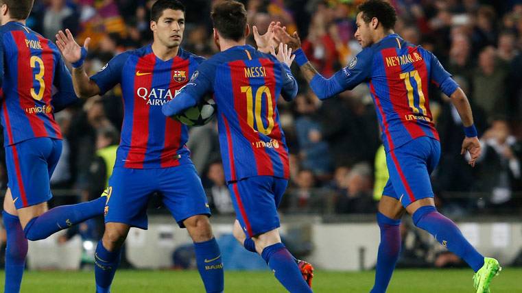 The FC Barcelona, celebrating the third goal to the PSG