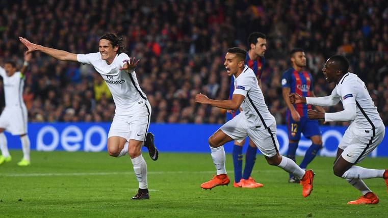 Edinson Cavani, celebrating the marked goal in the Camp Nou