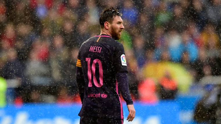 Leo Messi, durante el partido contra el Deportivo en Riazor