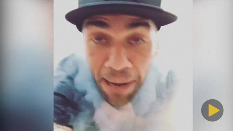 Dani Alves Goes back  crazy after knowing the pairing Juventus-FC Barcelona