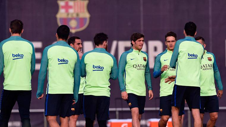 The FC Barcelona, training in the Ciutat Esportiva Joan Gamper