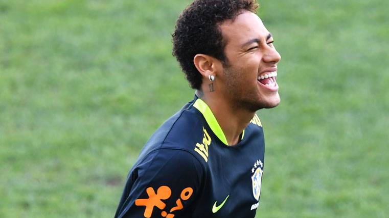 Neymar Jr, during a training with the selection of Brazil
