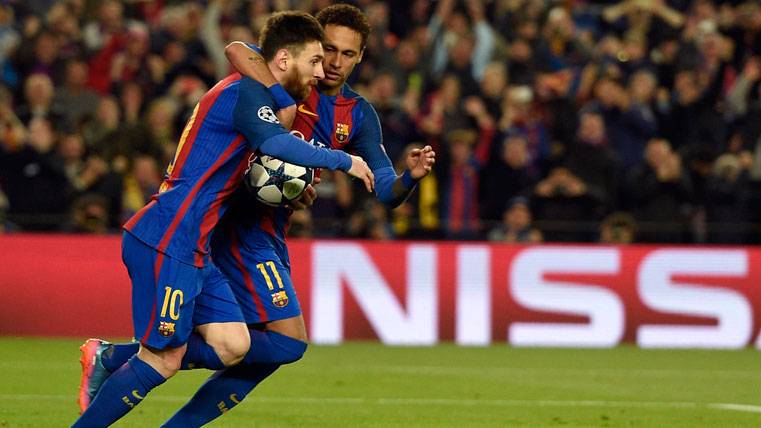 Neymar Jr y Leo Messi, celebrando uno de los goles de la remontada al PSG