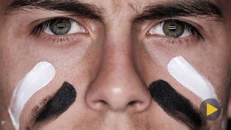Paulo Dybala, pintándose la cara en el vídeo promocional de la Juventus