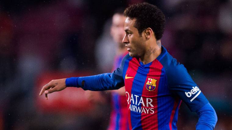 Neymar Jr, during a party with the FC Barcelona this season