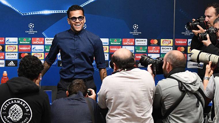 The zasca of Dani Alves to the directive of the Barça before the Juventus