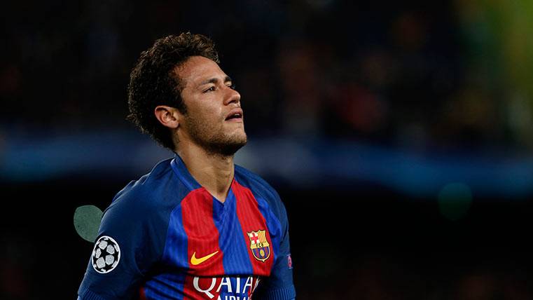 Neymar Júnior, llorando desconsoladamente tras el Barça-Juve