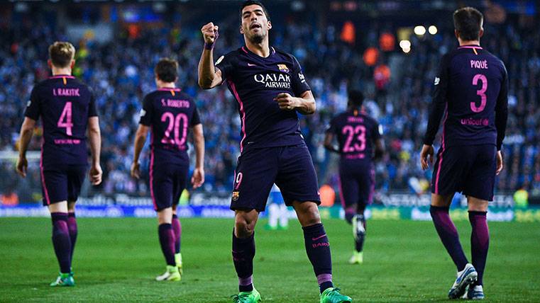 Luis Suárez celebrating one of his goals annotated in Cornellà-The Prat