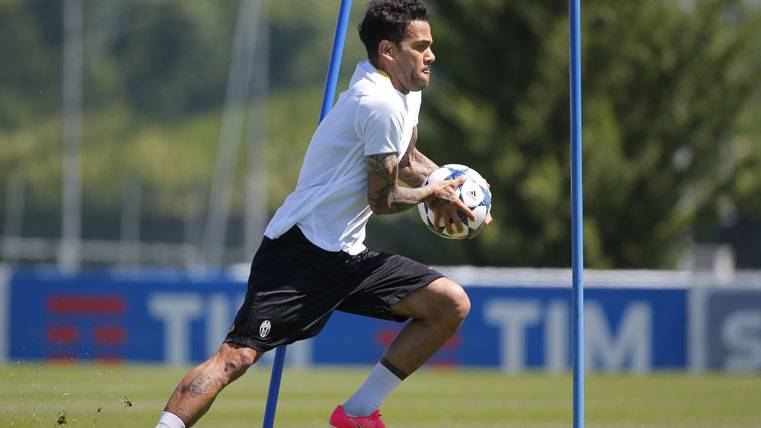 Dani Alves, during a training with the Juventus of Turín