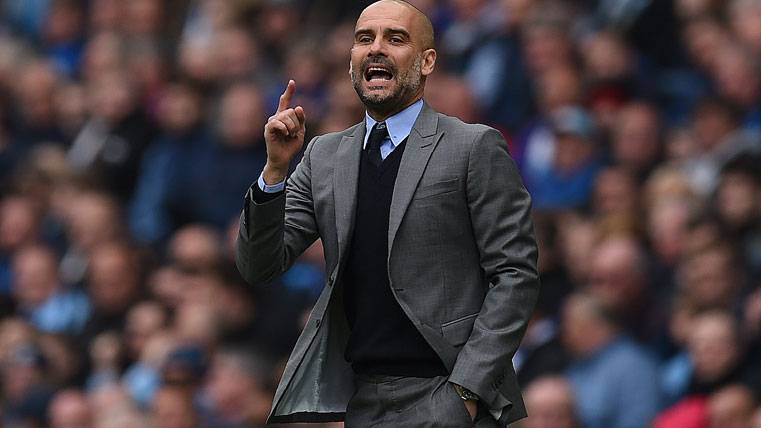 Pep Guardiola, giving instructions during a party of the Manchester City