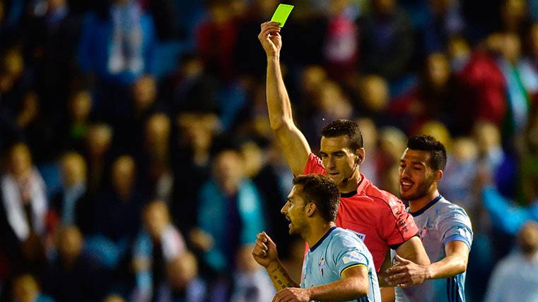 Martínez Munuera ayudó al Madrid ante el Celta de Vigo