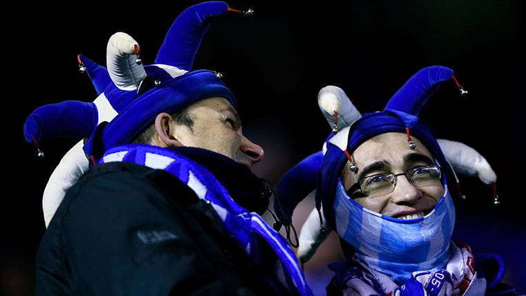 Fans of the Sportive Alavés in the semifinals of Glass of Rey