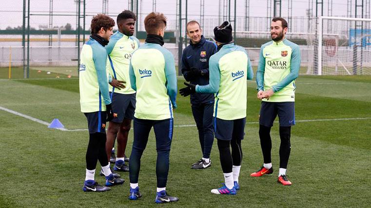 Aleix Vidal, in his turn to the trainings with the FC Barcelona