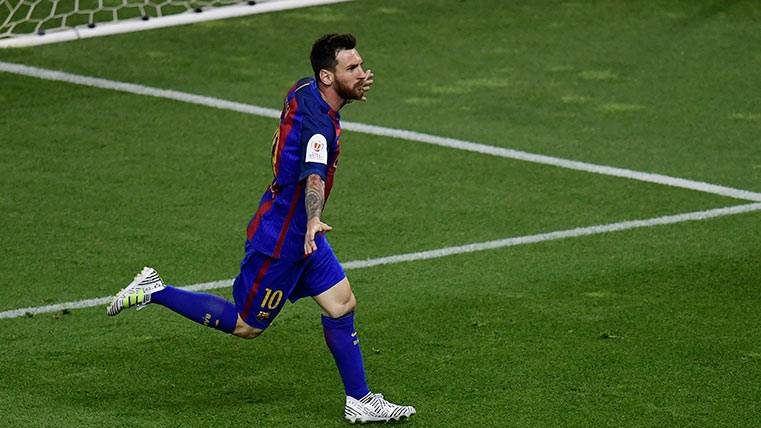 Leo Messi celebra su gol ante el Deportivo Alavés