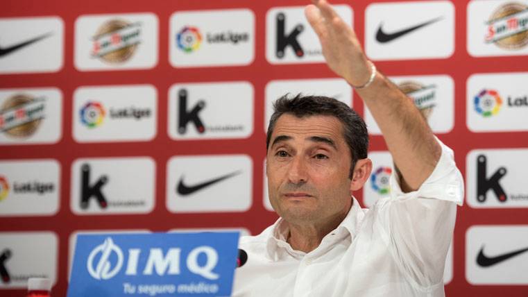 Ernesto Valverde, during a press conference with the FC Barcelona