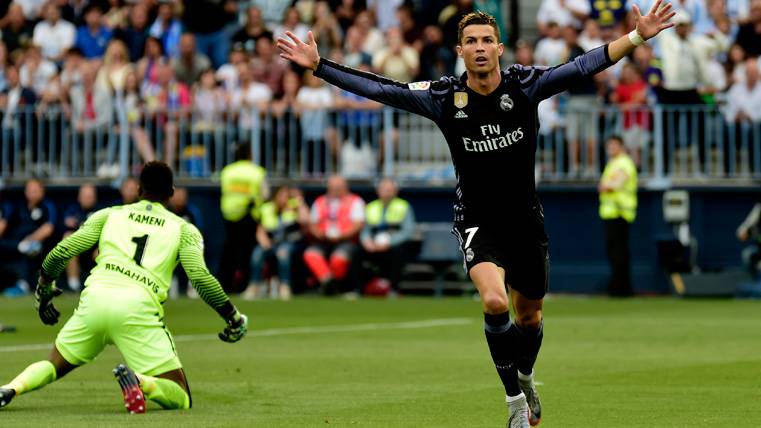 Cristiano Ronaldo, just after marking a goal to the Málaga