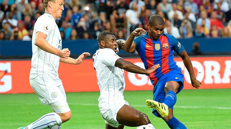 Marlon Santos in an action of the pre-season with the Barça