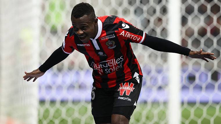 Jean Michaël Seri podría seguir en la Ligue 1 con el PSG