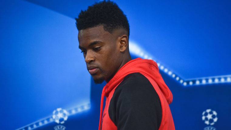 Nelson Semedo, just before a press conference with the Benfica