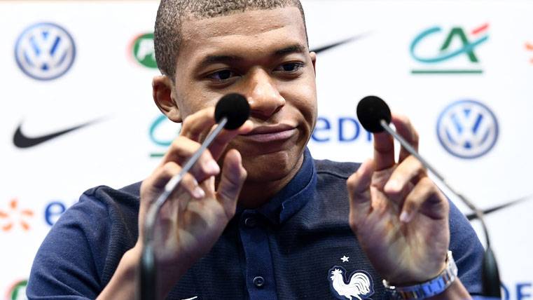 Kylian Mbappé, during a press conference with France