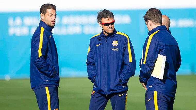 Gerard López, junto a Luis Enrique en un entrenamiento del FC Barcelona