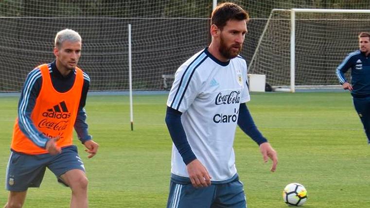 Leo Messi ya se entrenó con la Argentina de Jorge Sampaoli