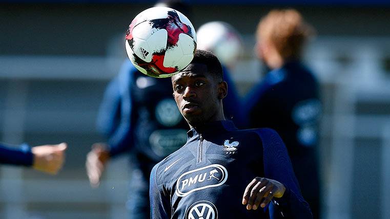 Ousmane Dembélé, en un entrenamiento con al selección de Francia