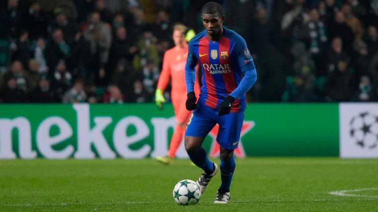Marlon Santos, in a party of Champions with the Barça