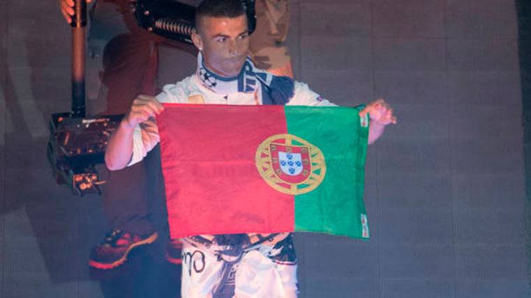Cristiano Ronaldo, with his flag of Portugal the other way around