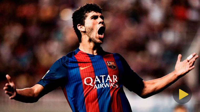 Carles Aleñá after achieving the promotion with the filial of the Barça (Twitter)