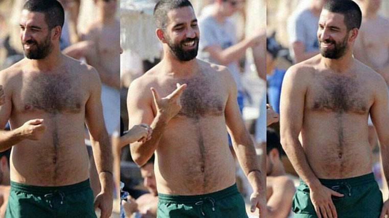 Burn Panza Turan, in some purportedly his photos in the beach