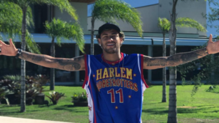 Neymar Enjoys playing to basketball