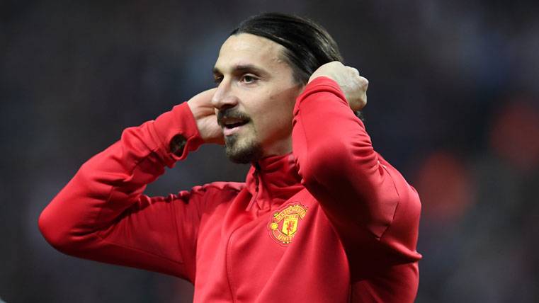 Zlatan Ibrahimovic, during a warming with the Manchester United