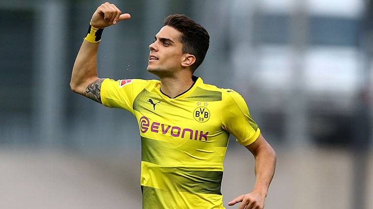 Marc Bartra in a party with the Borussia Dortmund