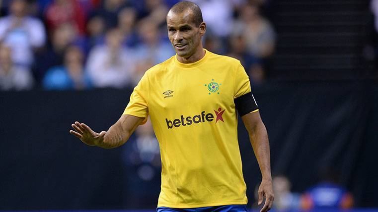 Rivaldo During a party of the Star Sixes with Brazil