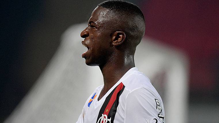 Vinicius Junior in an action with the Flamengo