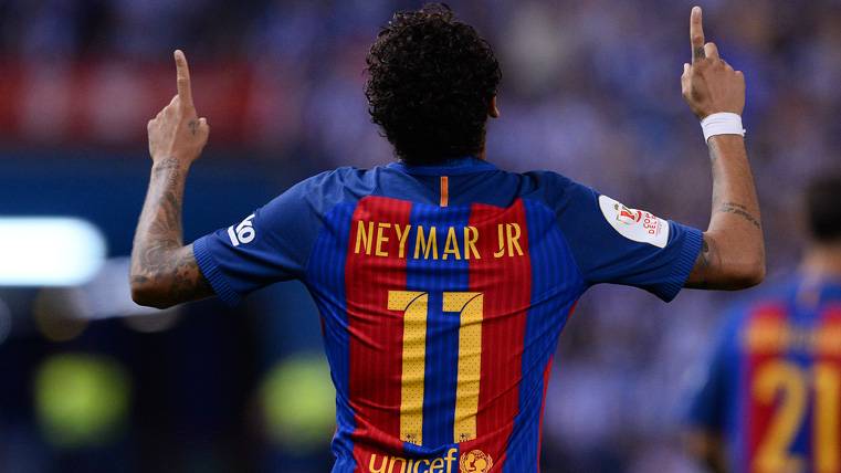 Neymar Jr, celebrating a marked goal with the FC Barcelona