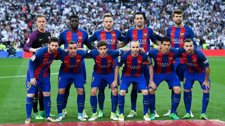 Alignment of the FC Barcelona in one of the last parties of League