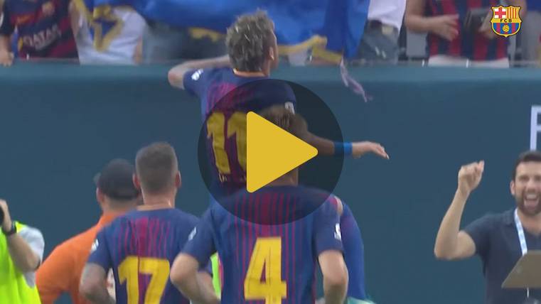 Neymar Celebrating goal