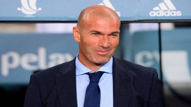 Zidane during the gone of the Supercopa of Spain