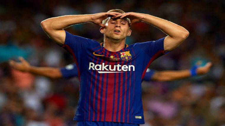 Gerard Deulofeu lamentándose en una acción en el Barça-Madrid