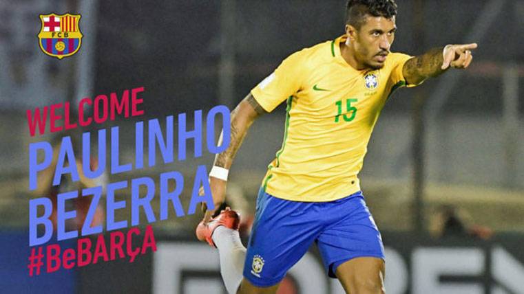 Paulinho, durante un partido con la selección de Brasil