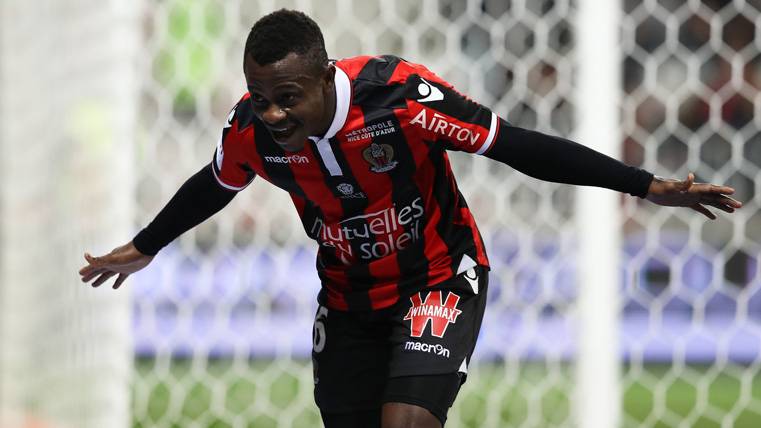 Seri, celebrating a marked goal with the Nice