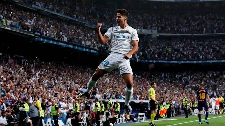 Marco Asensio, celebrating to the big the marked goal to the Barça