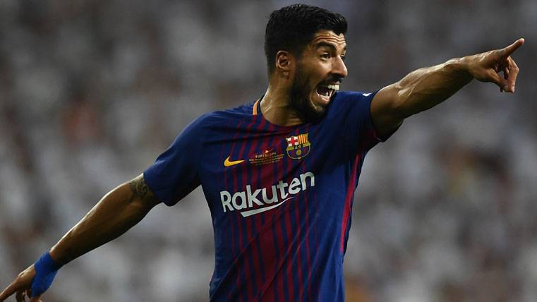 Luis Suárez, protesting an action in the Classical of the Wednesday