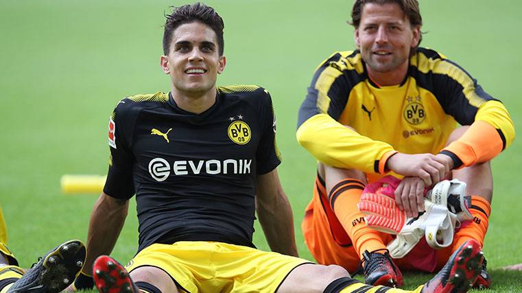 Marc Bartra after the debut of the Borussia Dortmund in the Bundesliga