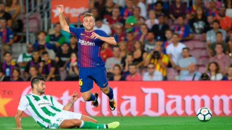 Deulofeu In an action in front of the Betis